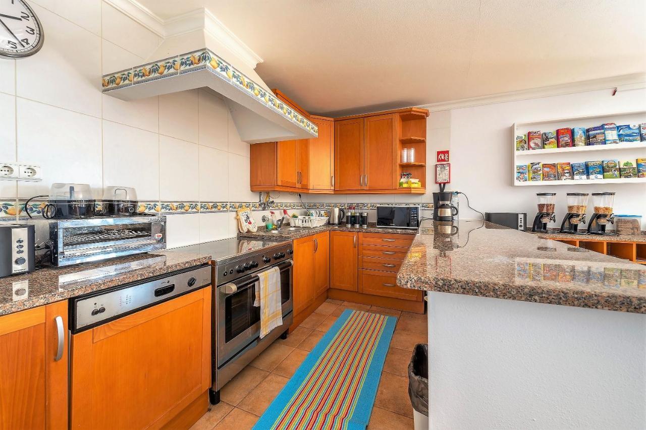 Bed and Breakfast Casa Dos Ninos Сан-Бартоломеу-де-Мессинеш Экстерьер фото