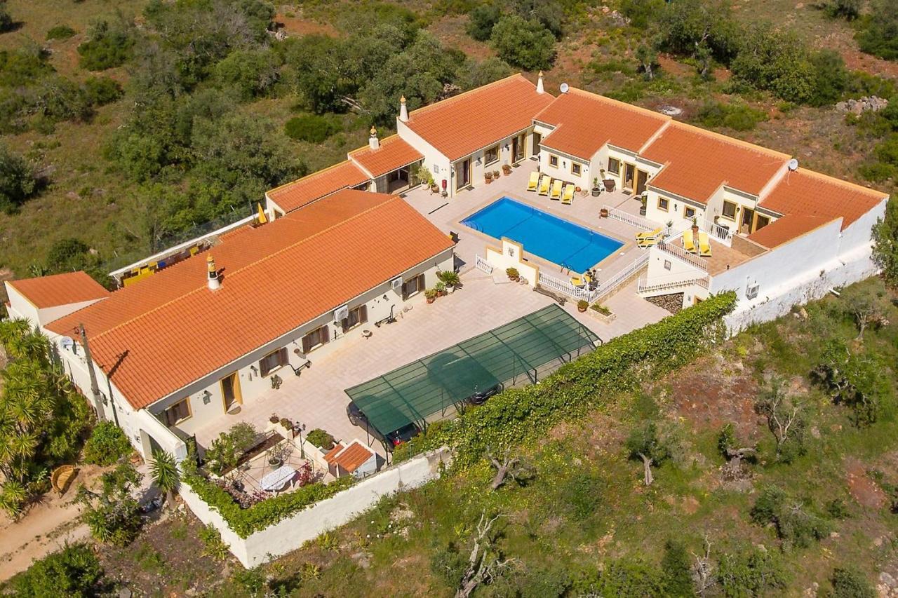 Bed and Breakfast Casa Dos Ninos Сан-Бартоломеу-де-Мессинеш Экстерьер фото