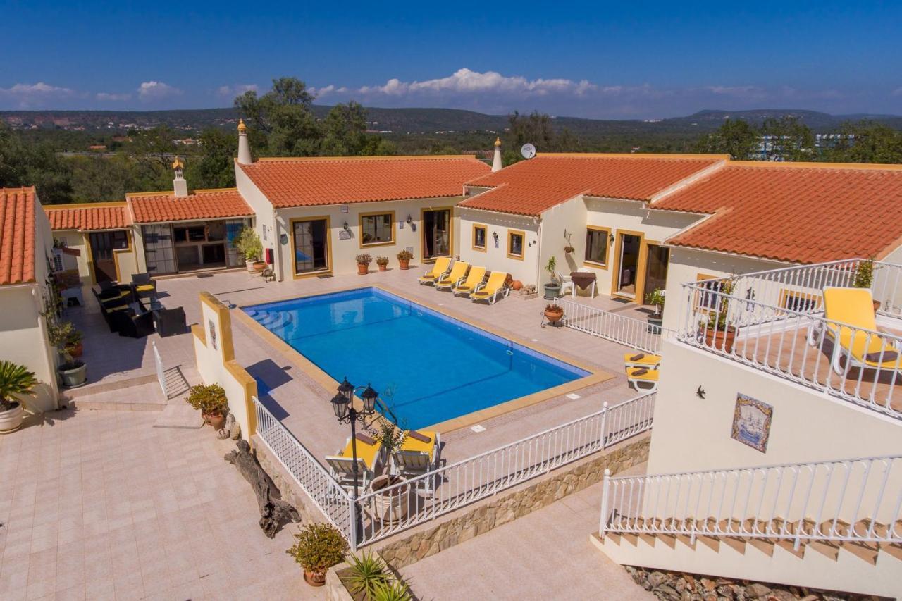 Bed and Breakfast Casa Dos Ninos Сан-Бартоломеу-де-Мессинеш Экстерьер фото