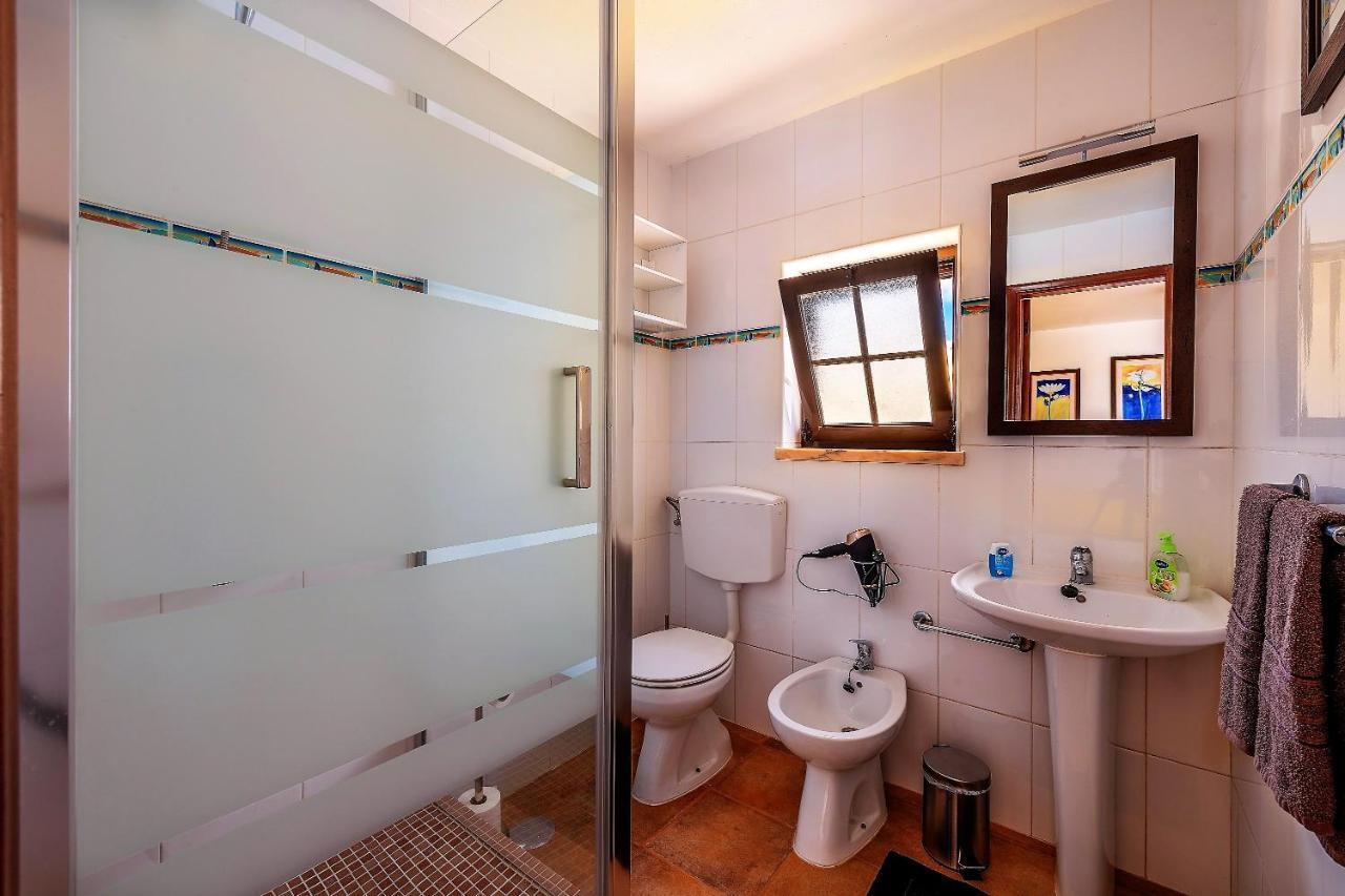 Bed and Breakfast Casa Dos Ninos Сан-Бартоломеу-де-Мессинеш Экстерьер фото